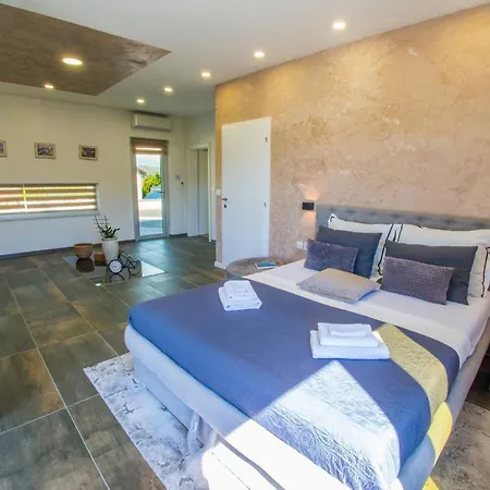 Vie Luxury Retreat * Blagaj
