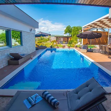 Villa Vie