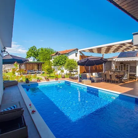 Vie Luxury Retreat Blagaj