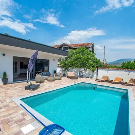 Villa Vie Luxury Retreat Blagaj
