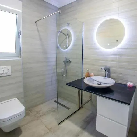 Vila Vie Luxury Retreat