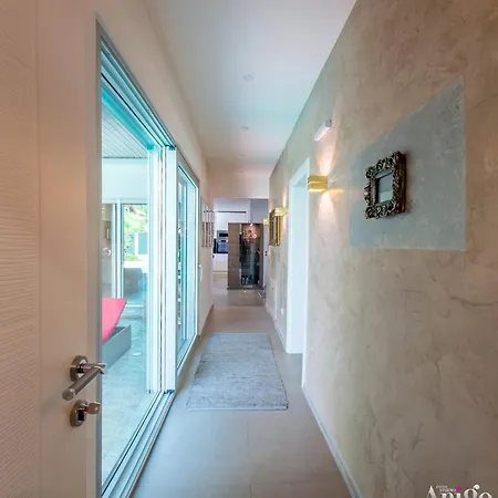 Vila Vie Luxury Retreat