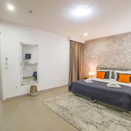 Vie Luxury Retreat Villa *